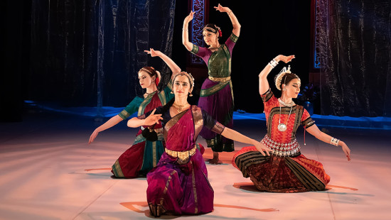 Indiai tánckörkép
