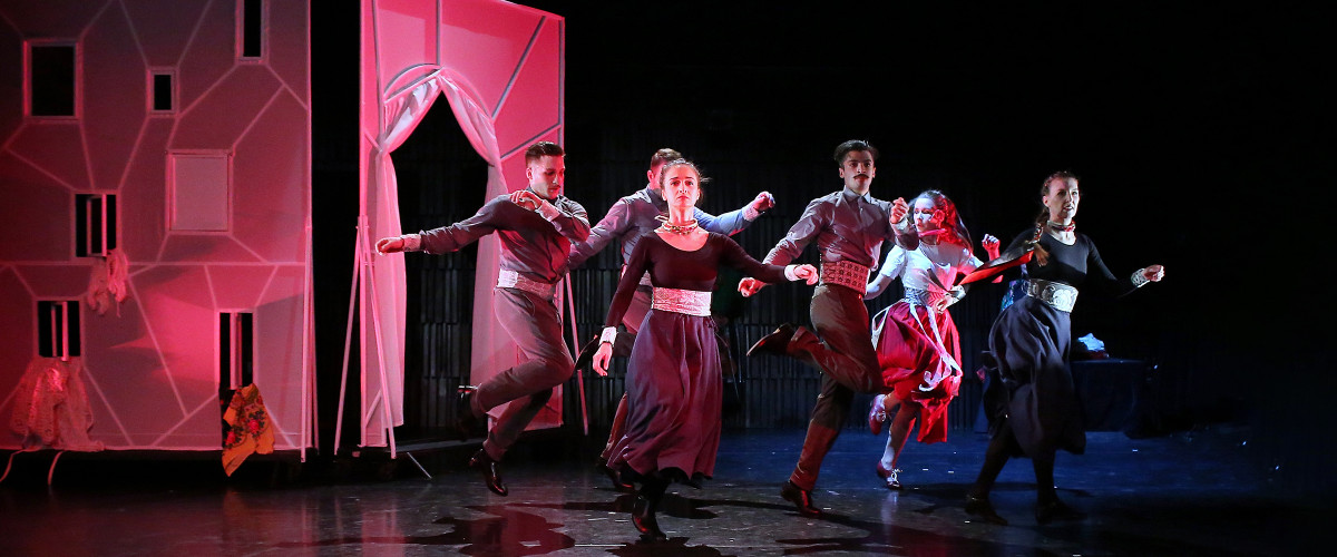 Bemutató - El nem múló