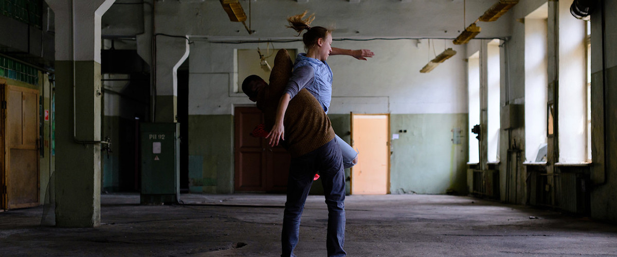 Ritmusképletek táncfilmre - Gitta's Choice / Fény- és hangmintázatok