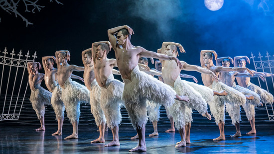 Matthew Bourne: Swan Lake